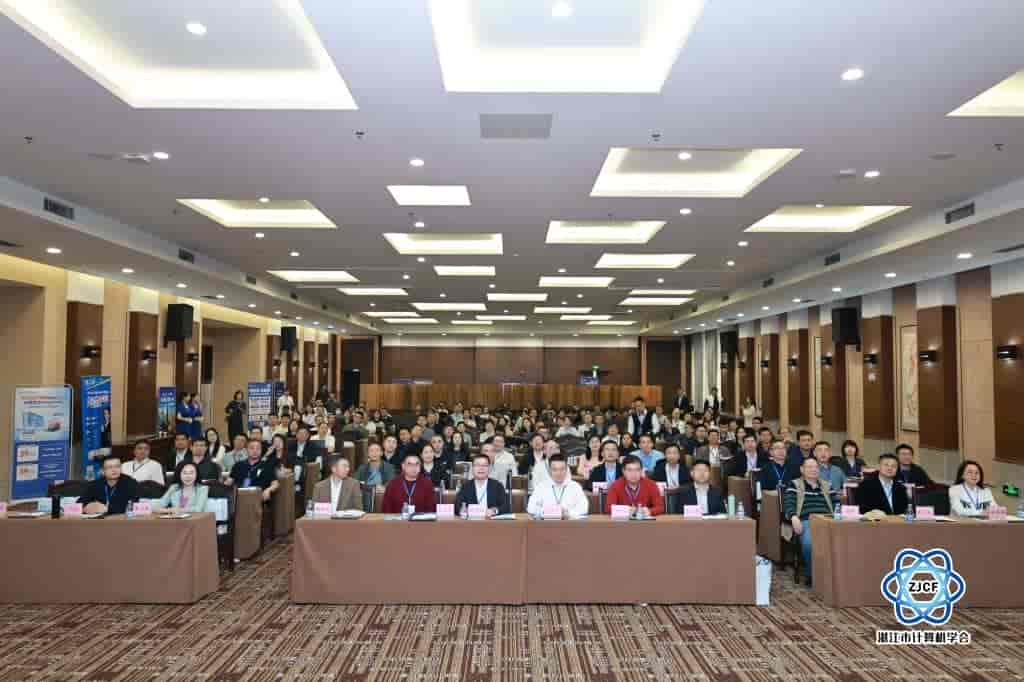   学会第八届理事会负责人